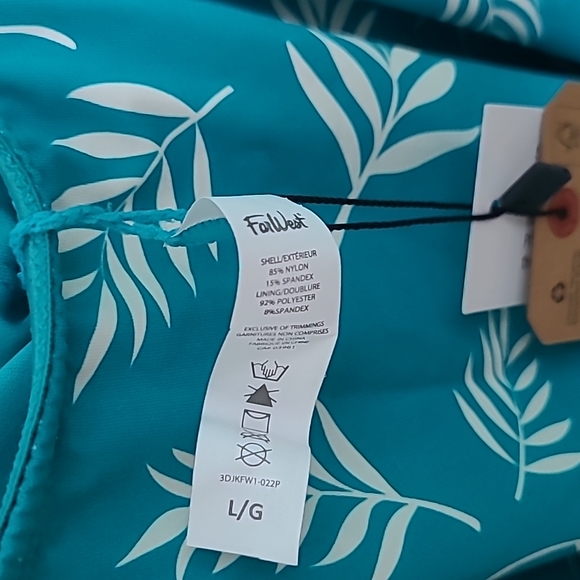 Far West swimsuit and sunglasses - Picture 7 of 7